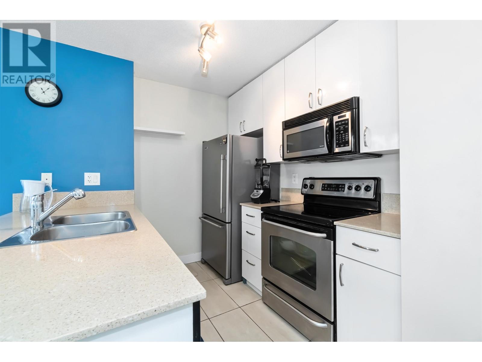 Listing Picture 14 of 32 : 402 977 MAINLAND STREET, Vancouver / 溫哥華 - 魯藝地產 Yvonne Lu Group - MLS Medallion Club Member