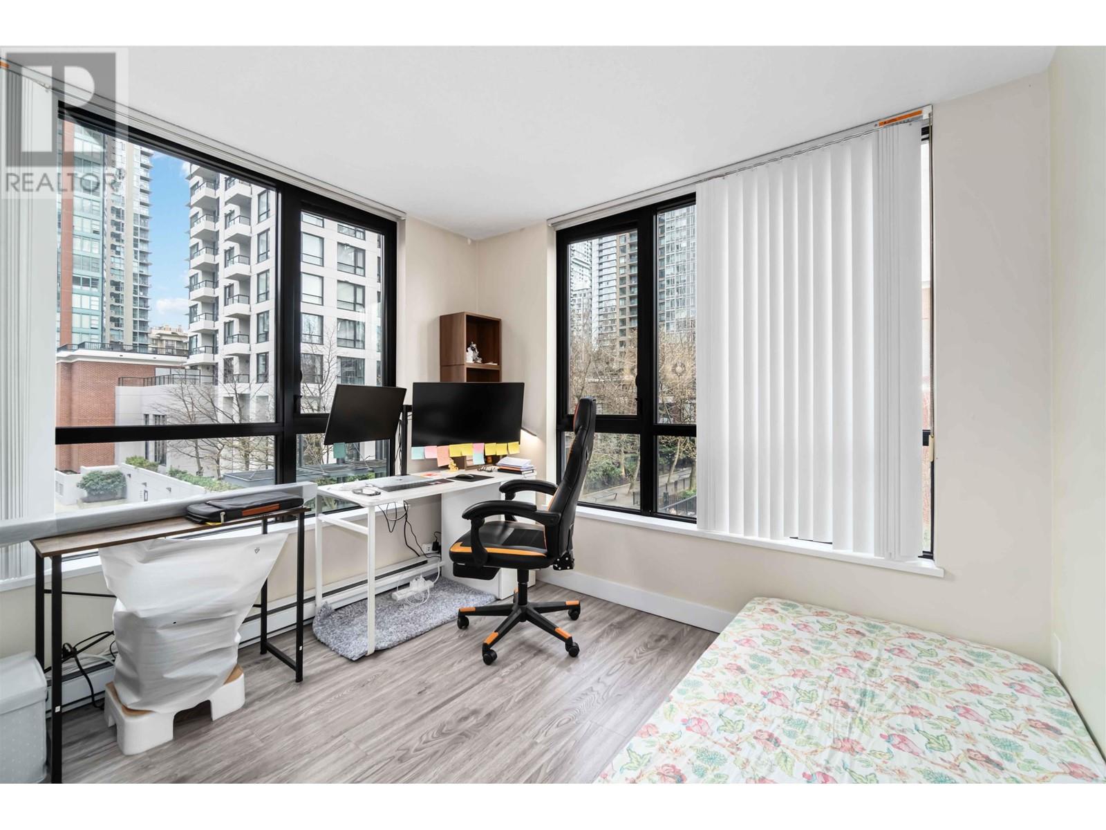 Listing Picture 18 of 32 : 402 977 MAINLAND STREET, Vancouver / 溫哥華 - 魯藝地產 Yvonne Lu Group - MLS Medallion Club Member