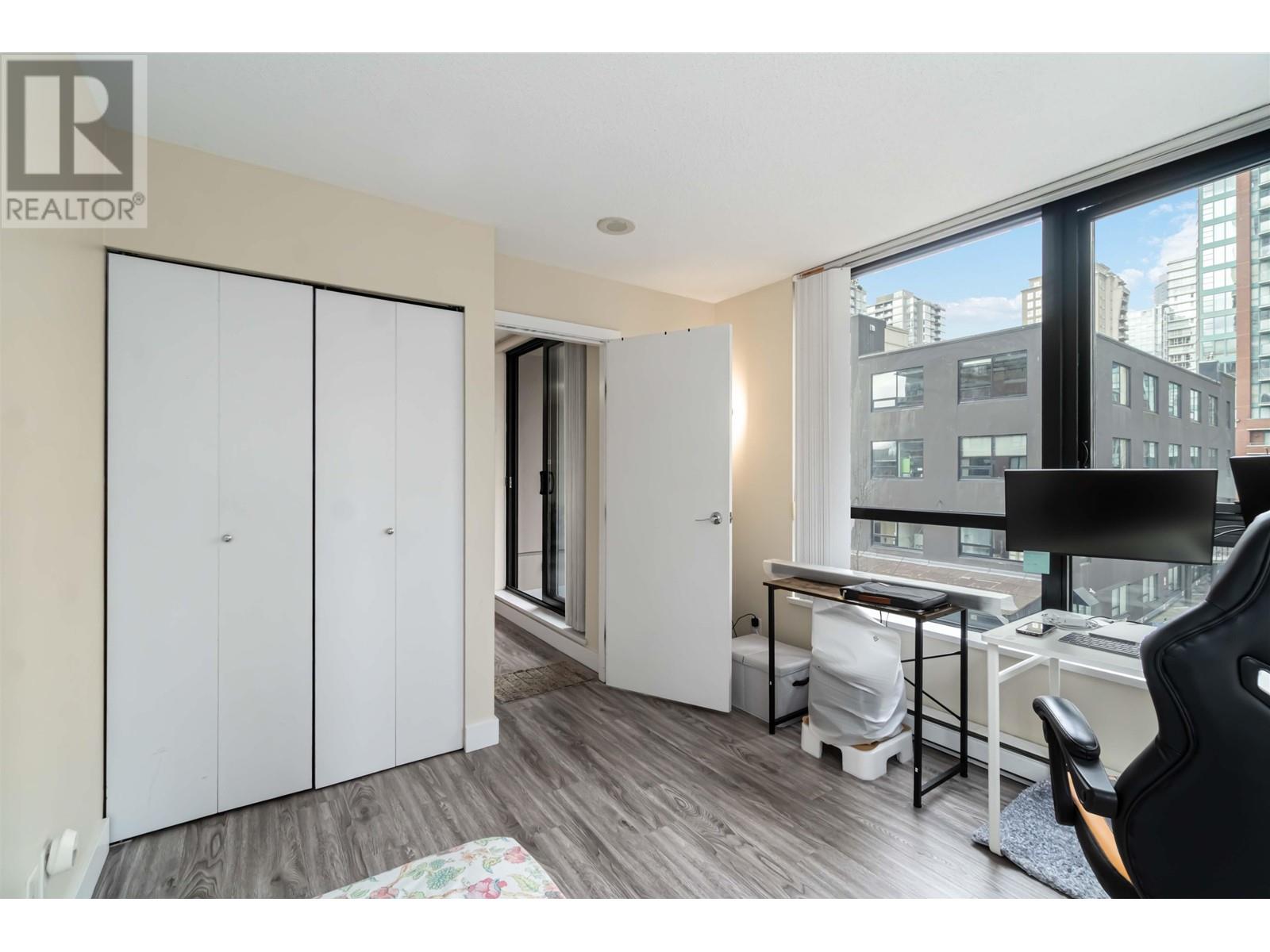 Listing Picture 19 of 32 : 402 977 MAINLAND STREET, Vancouver / 溫哥華 - 魯藝地產 Yvonne Lu Group - MLS Medallion Club Member