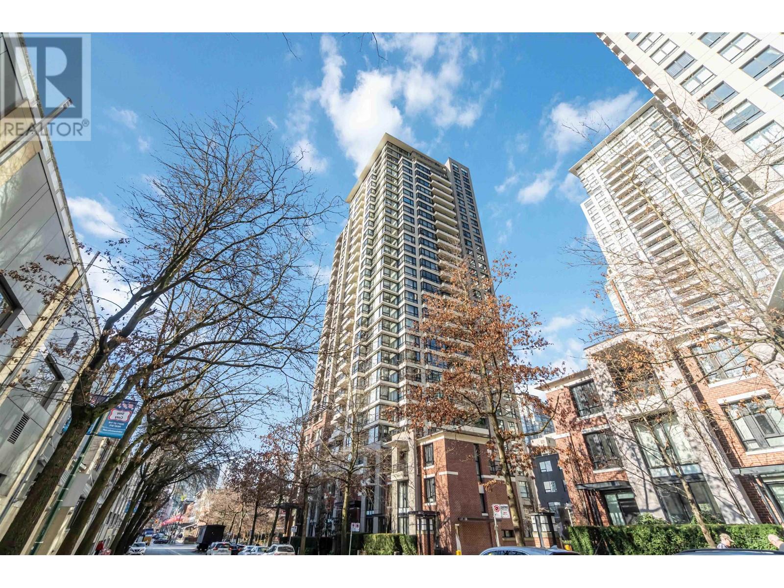 Listing Picture 2 of 32 : 402 977 MAINLAND STREET, Vancouver / 溫哥華 - 魯藝地產 Yvonne Lu Group - MLS Medallion Club Member