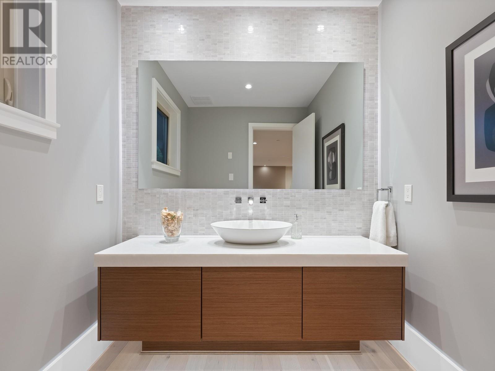 4062 Virginia Crescent, North Vancouver, British Columbia  V7R 3Z1 - Photo 31 - R2972202