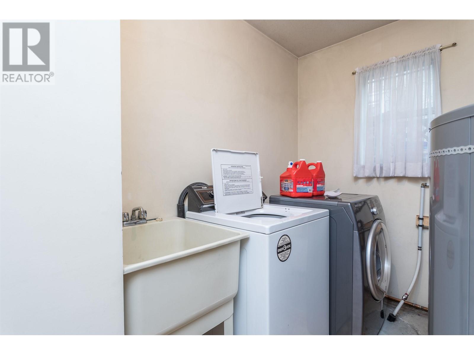 769 E 18th Avenue, Vancouver, British Columbia  V5V 1G6 - Photo 32 - R2972228