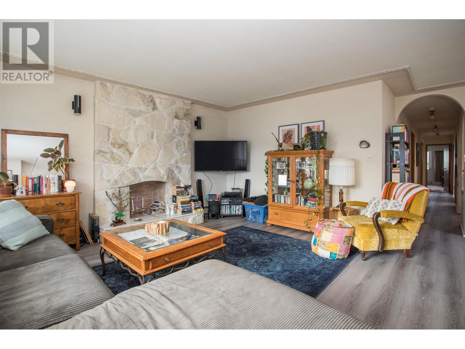 769 E 18th Avenue, Vancouver, British Columbia  V5V 1G6 - Photo 4 - R2972228