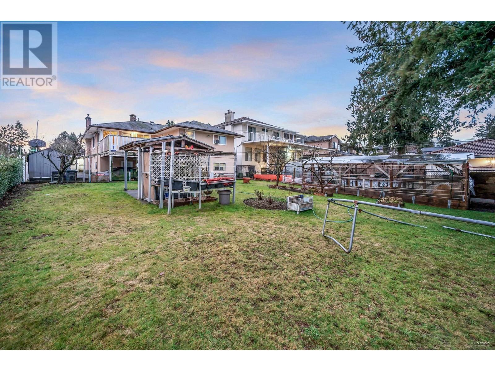 7993 Edmonds Street, Burnaby, British Columbia  V3N 1C1 - Photo 6 - R2970021
