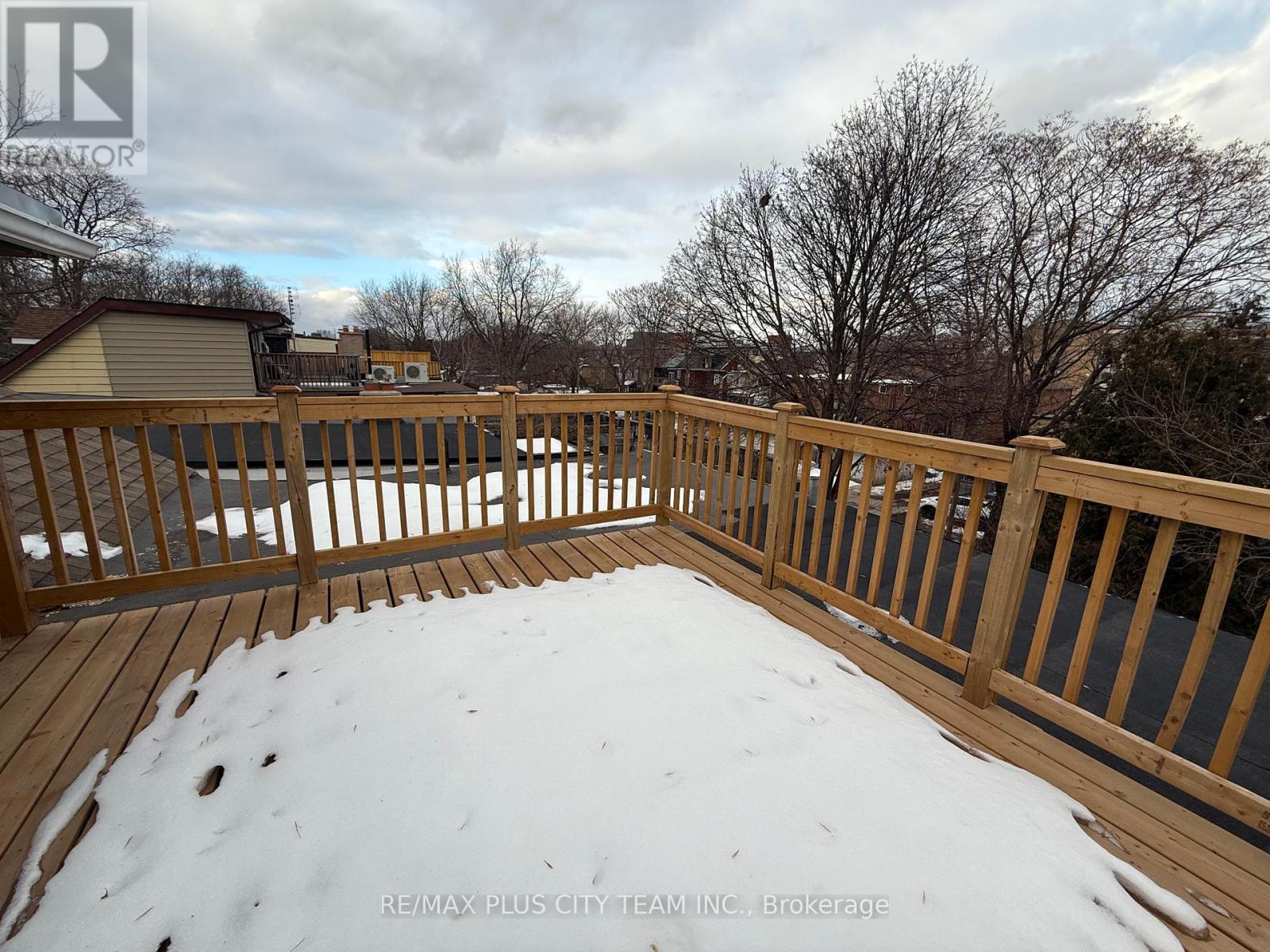 Upper - 117 Heward Avenue, Toronto, Ontario  M4M 2T6 - Photo 13 - E11996965