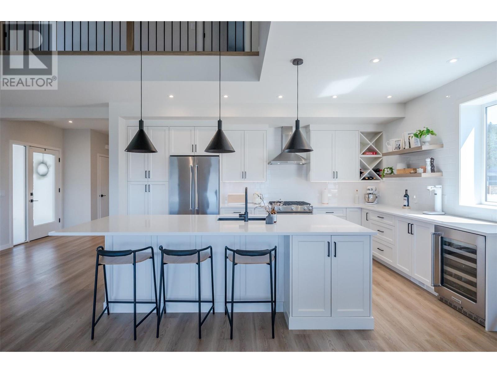 Property at 174 Fawn Court image 4