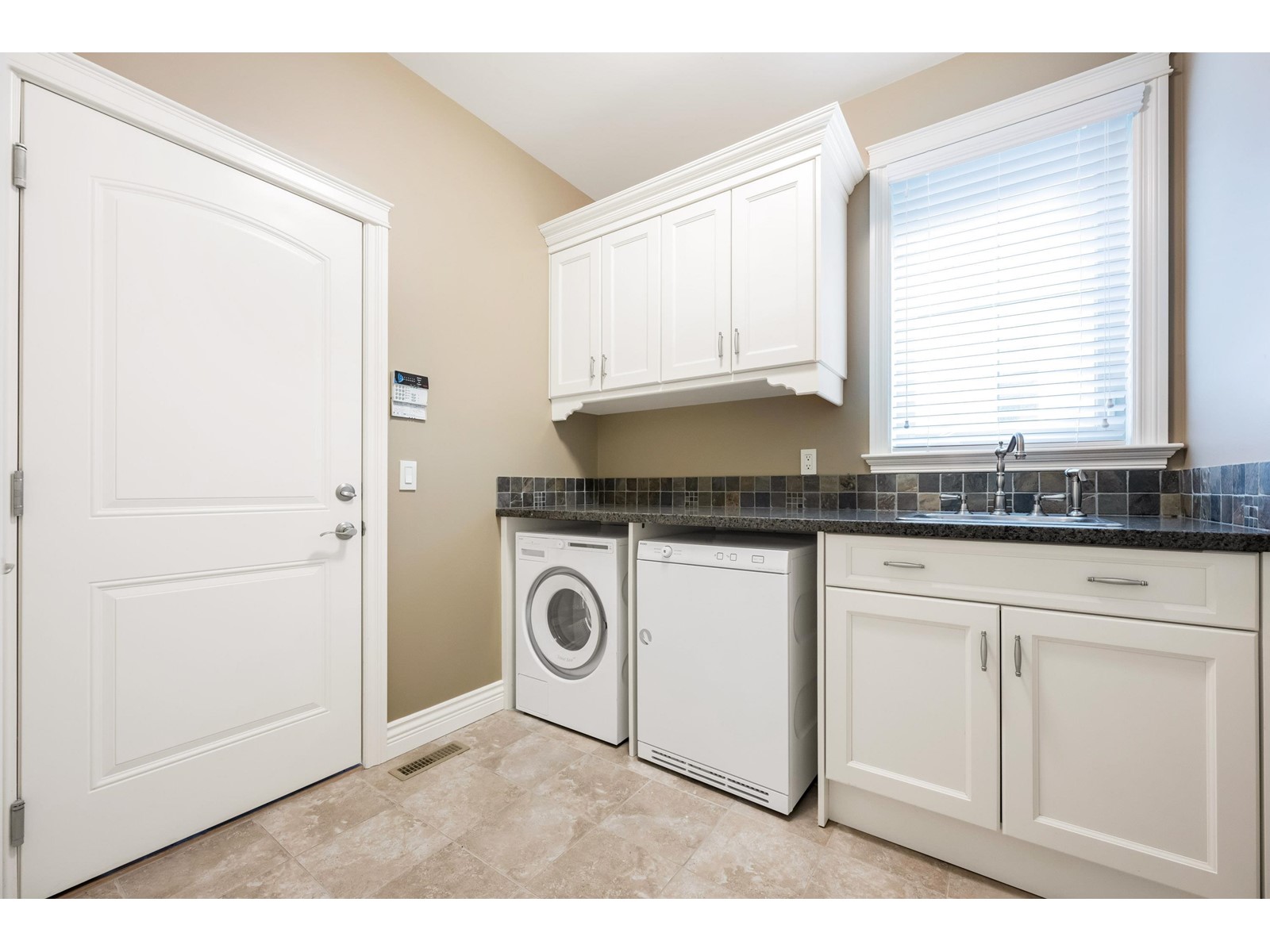 3943 Coachstone Way, Abbotsford, British Columbia  V2S 8G6 - Photo 25 - R2968603
