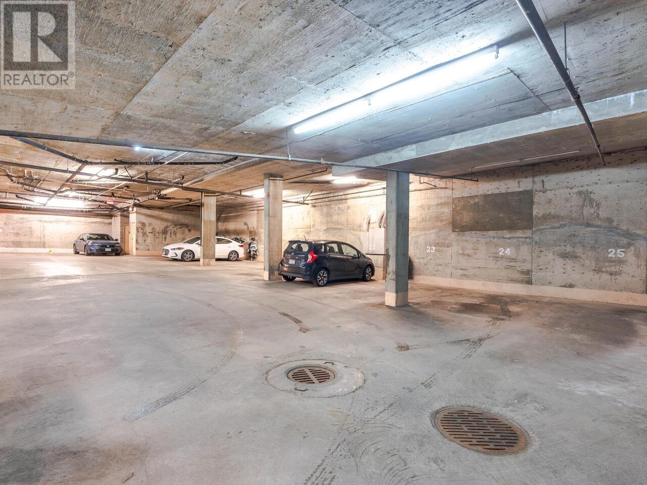 Listing Picture 26 of 27 : 303 3168 LAUREL STREET, Vancouver / 溫哥華 - 魯藝地產 Yvonne Lu Group - MLS Medallion Club Member