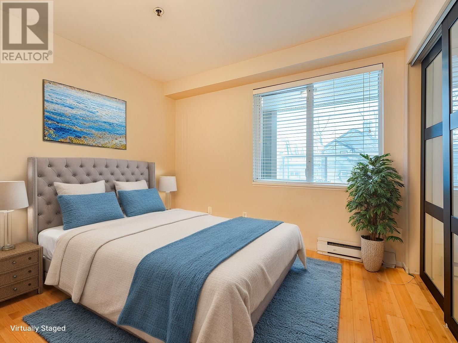 Listing Picture 14 of 27 : 303 3168 LAUREL STREET, Vancouver / 溫哥華 - 魯藝地產 Yvonne Lu Group - MLS Medallion Club Member