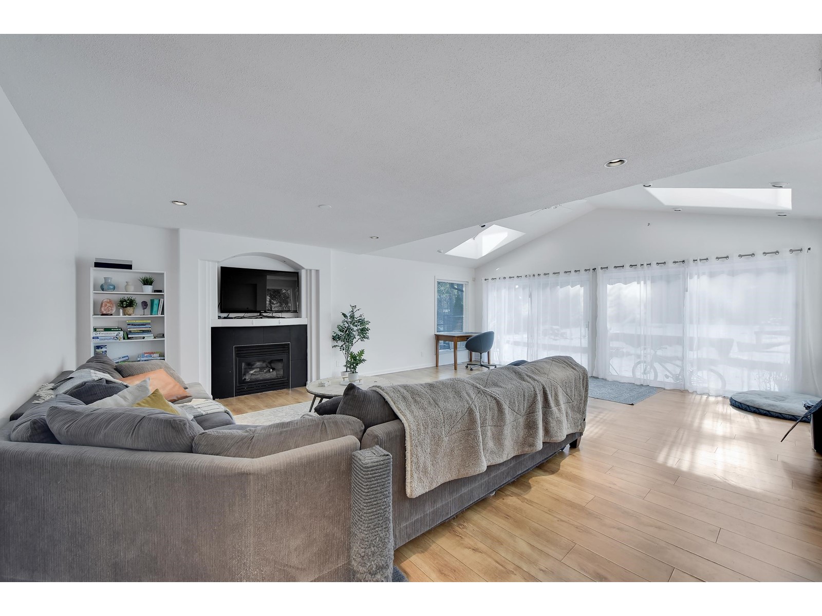 20232 3 Avenue, Langley, British Columbia  V2Z 1V8 - Photo 10 - R2971094