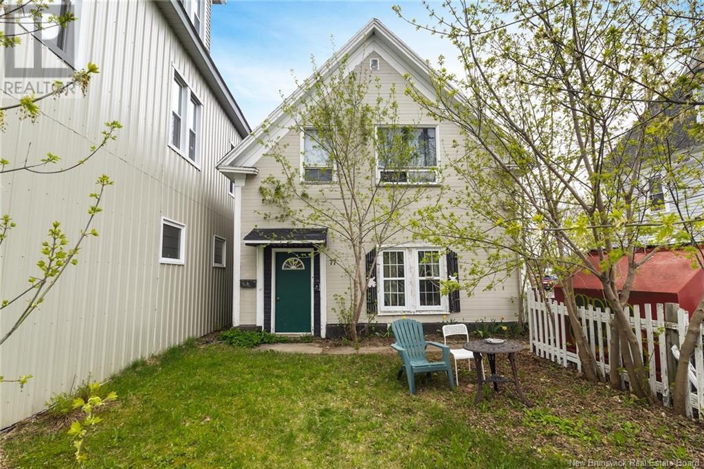 77 Cliffe Street, fredericton, New Brunswick