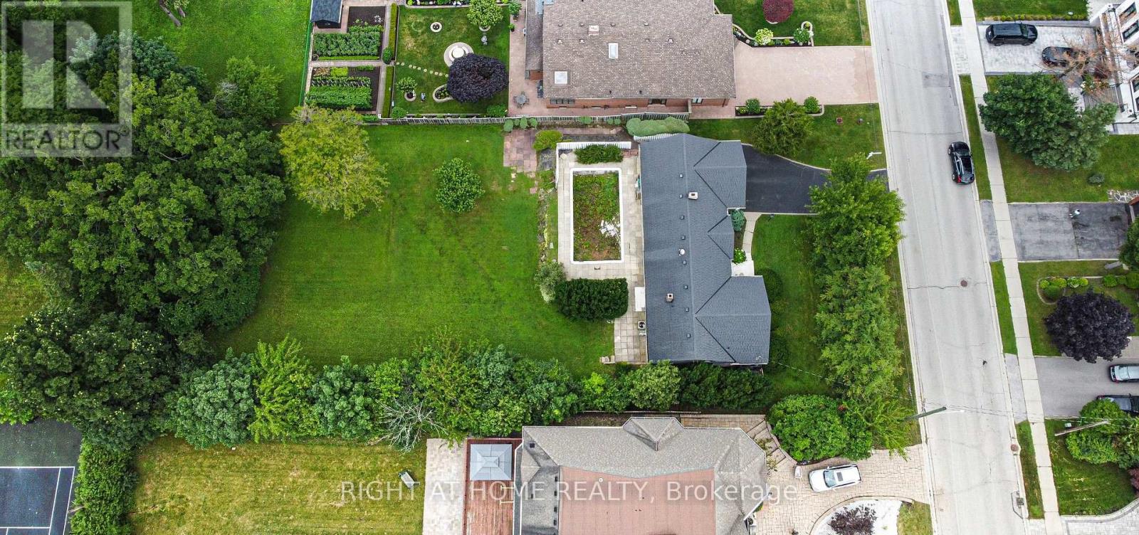 46 Roosevelt Drive, Richmond Hill, Ontario  L4C 6V4 - Photo 10 - N11997382