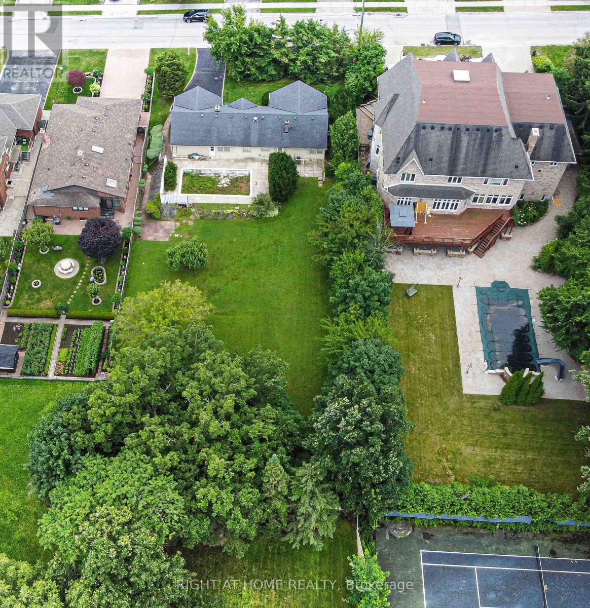 46 Roosevelt Drive, Richmond Hill, Ontario  L4C 6V4 - Photo 11 - N11997382