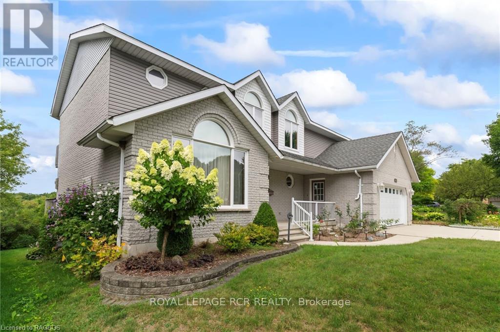 Property at 222 2ND AVENUE image 5