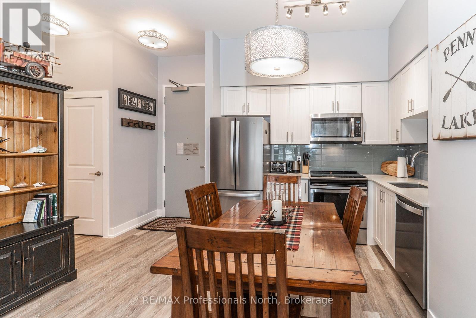 102 - 25 Pen Lake Point Road, Huntsville, Ontario  P1H 1A9 - Photo 5 - X11986830