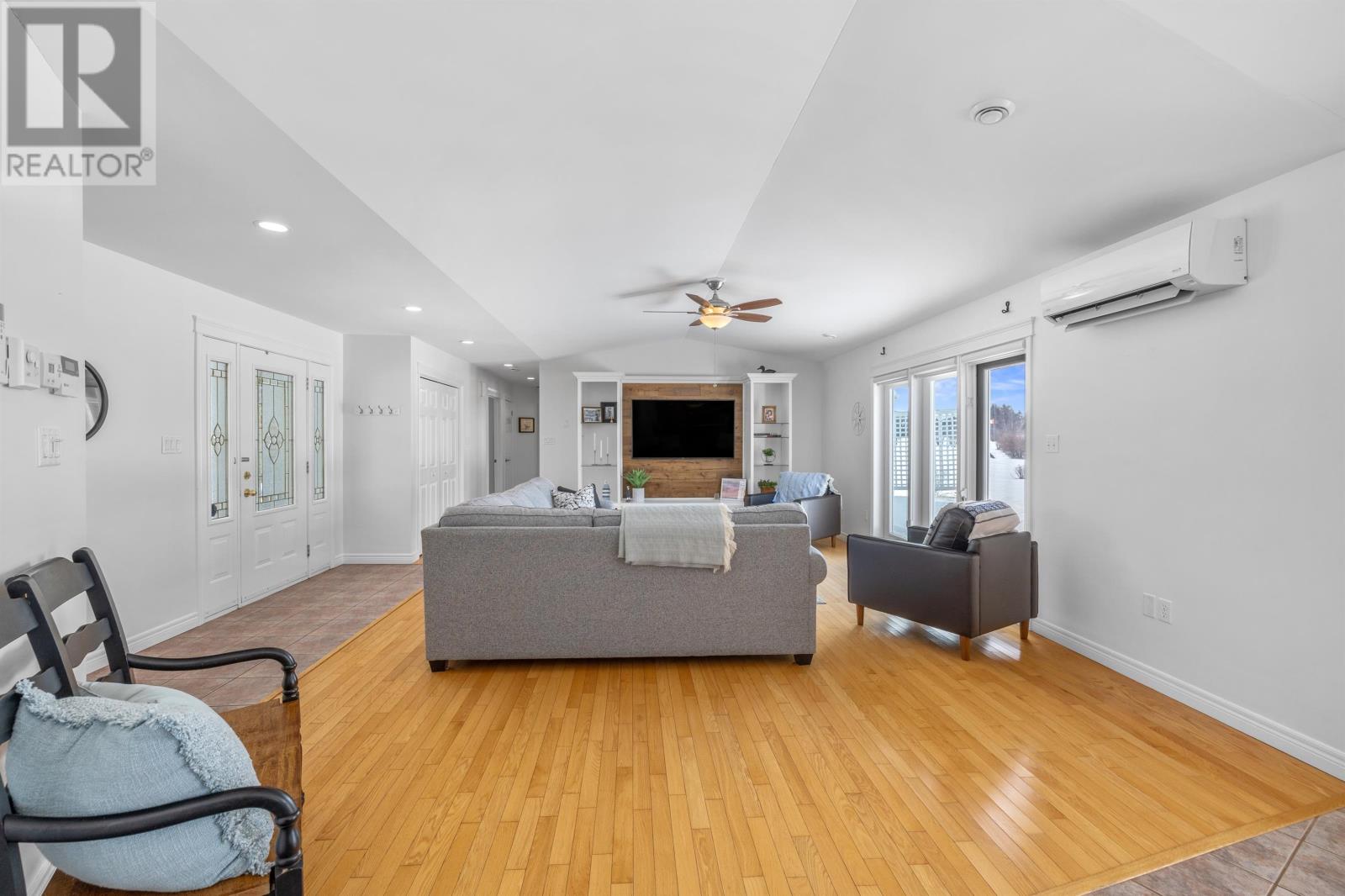 Property at 51 Bell View Point image 4