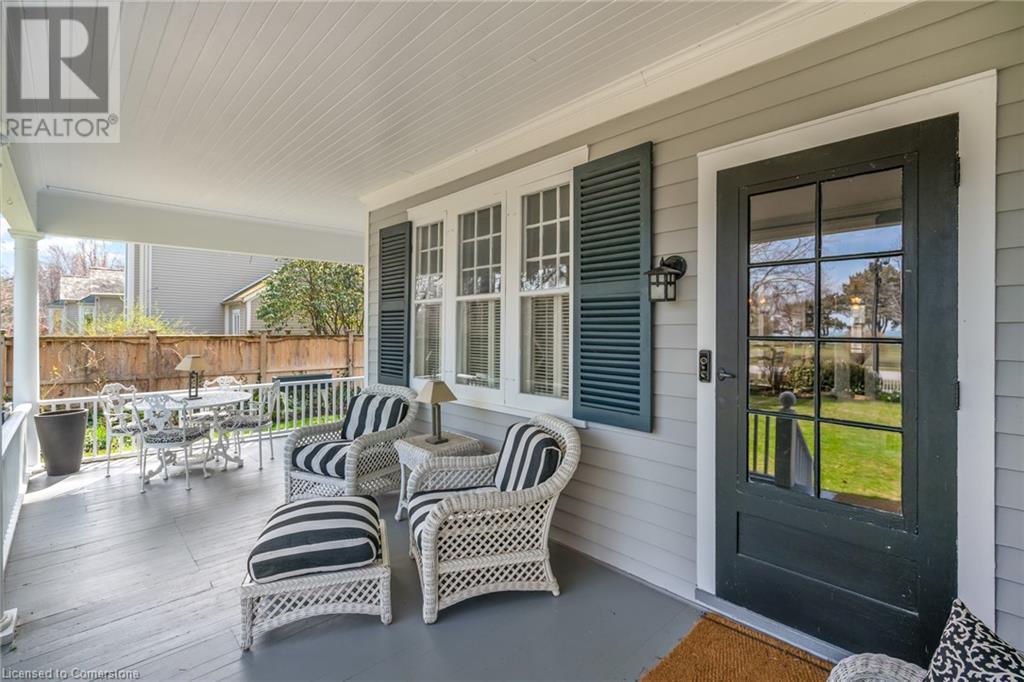 Property at 368 QUEEN Street image 4