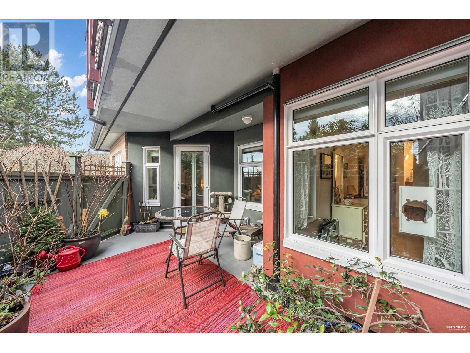 104 2800 Chesterfield Avenue, North Vancouver, British Columbia  V7N 4M1 - Photo 1 - R2972255