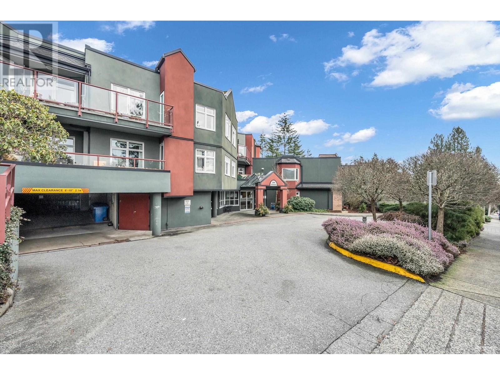 104 2800 Chesterfield Avenue, North Vancouver, British Columbia  V7N 4M1 - Photo 3 - R2972255