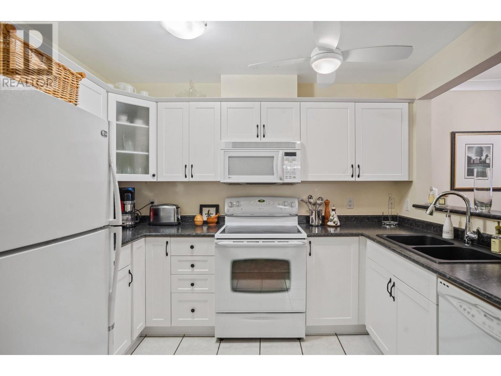 206 3590 W 26th Avenue, Vancouver, British Columbia  V6S 1N9 - Photo 2 - R2972266