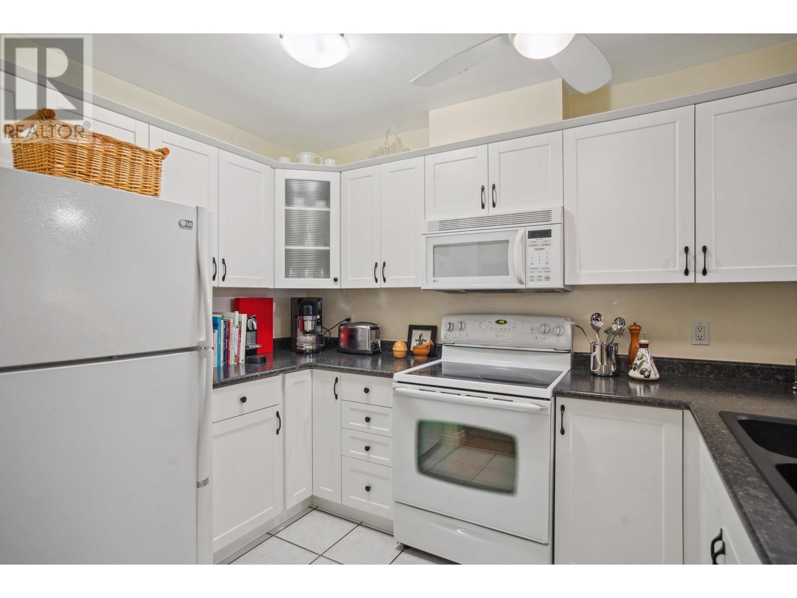 206 3590 W 26th Avenue, Vancouver, British Columbia  V6S 1N9 - Photo 5 - R2972266