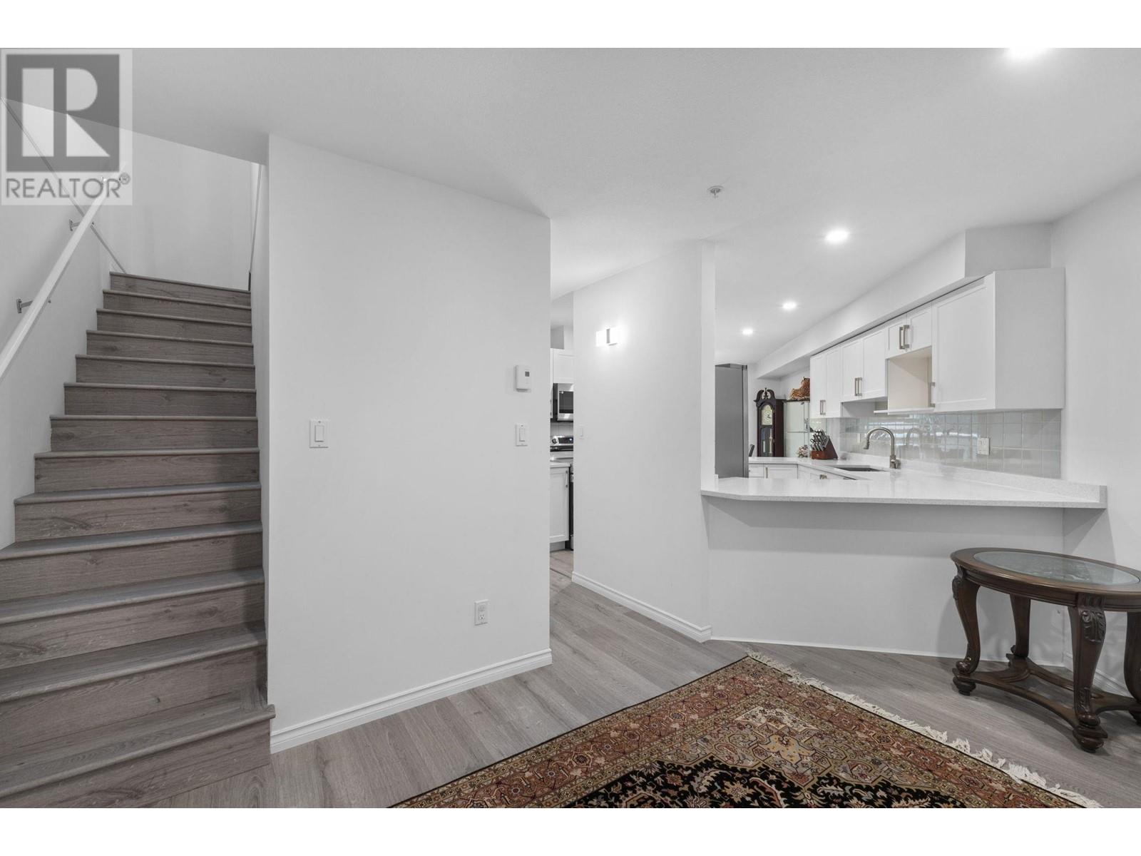 11 2615 Shaftsbury Avenue, Port Coquitlam, British Columbia  V3C 6N1 - Photo 10 - R2972297