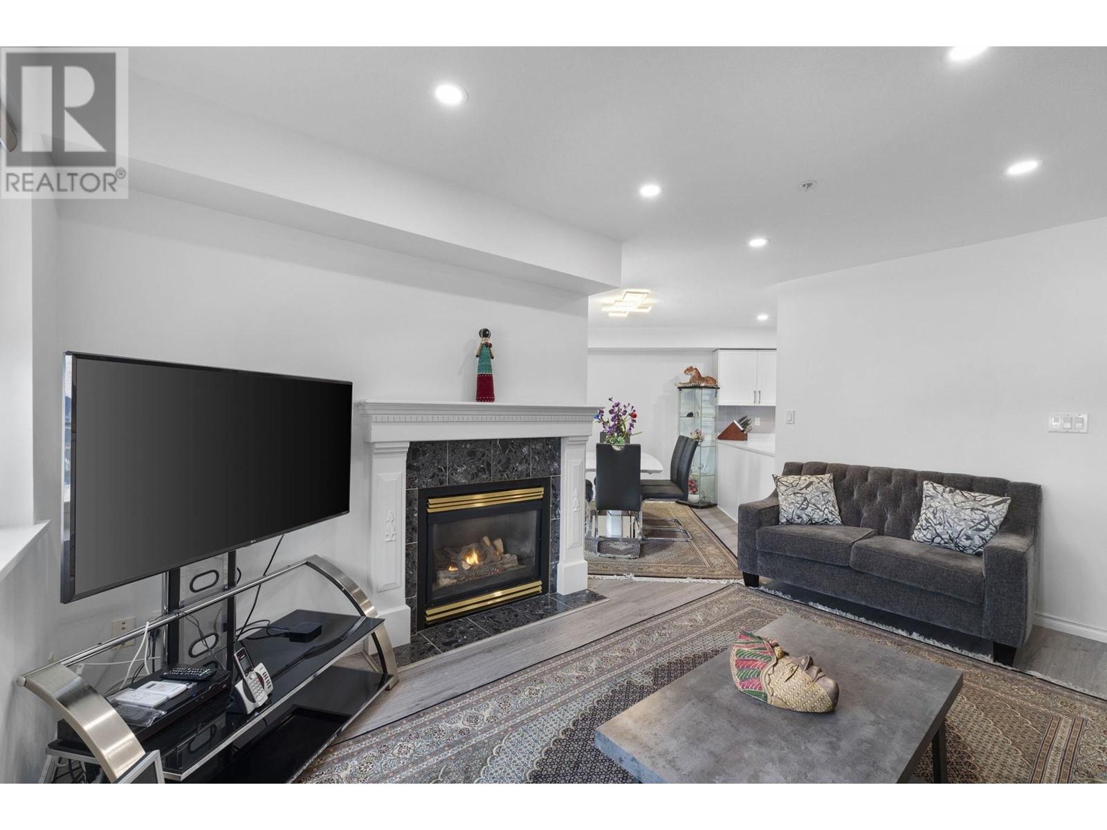 11 2615 Shaftsbury Avenue, Port Coquitlam, British Columbia  V3C 6N1 - Photo 4 - R2972297