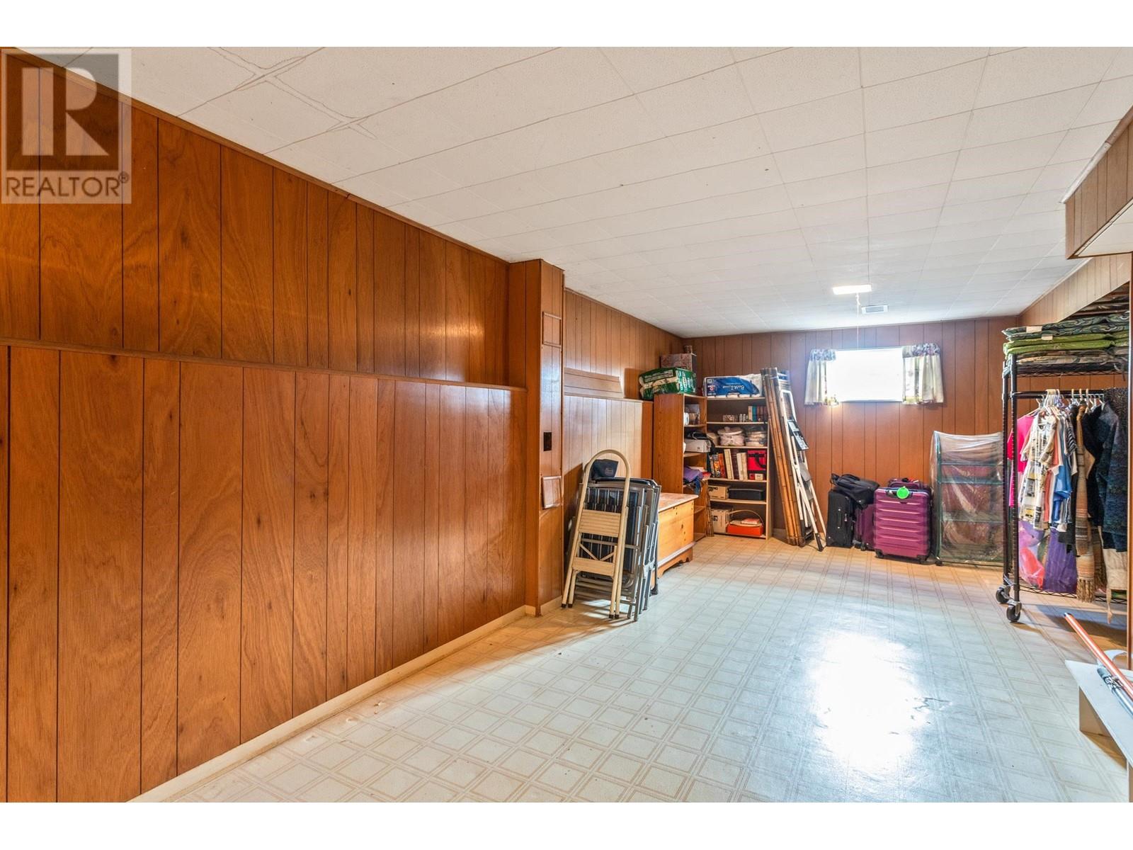 8222 Joffre Avenue, Burnaby, British Columbia  V5J 3L3 - Photo 23 - R2972300