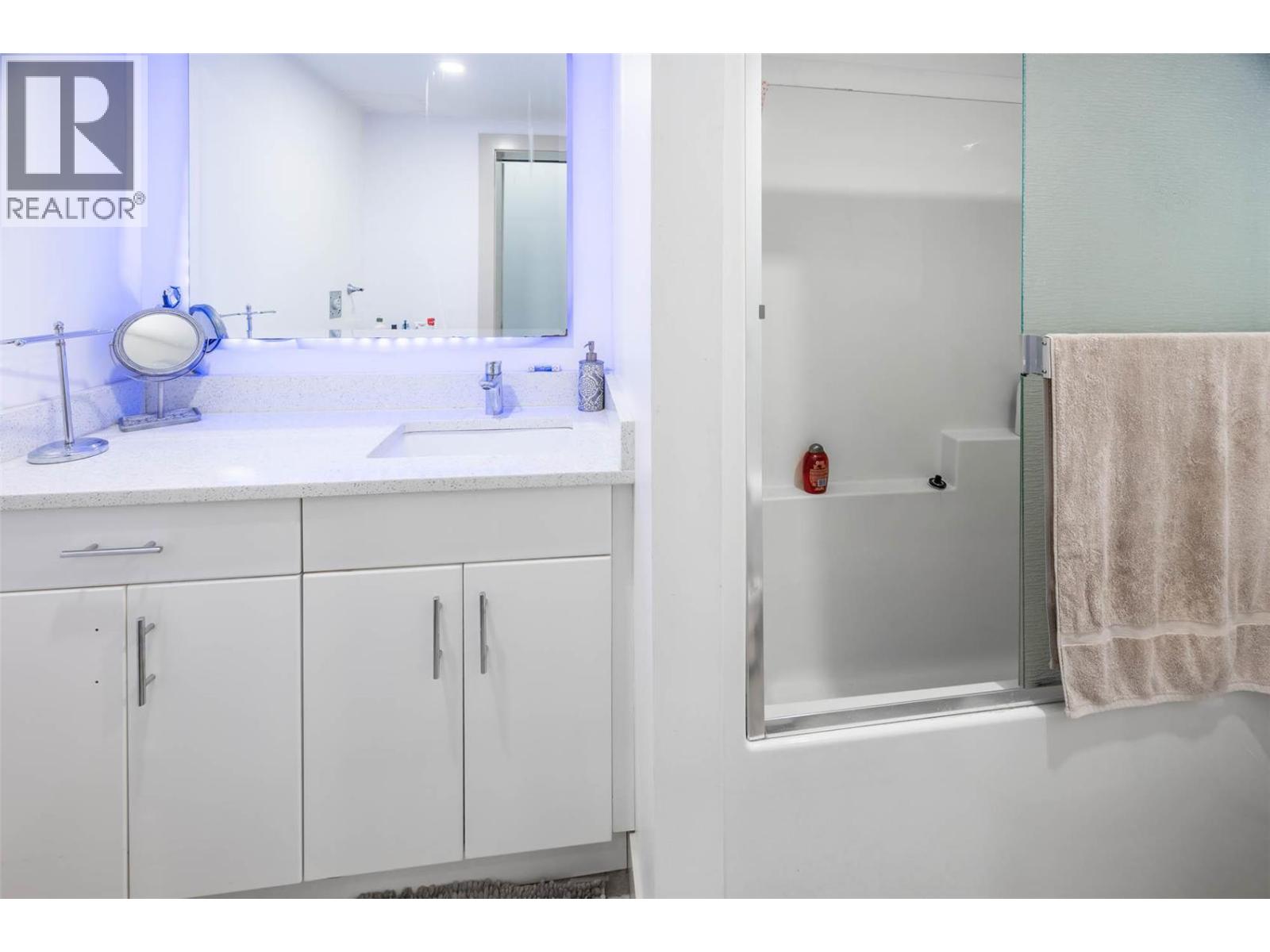 11938 Oceola Road, Lake Country, British Columbia  V4V 1H1 - Photo 18 - 10336857