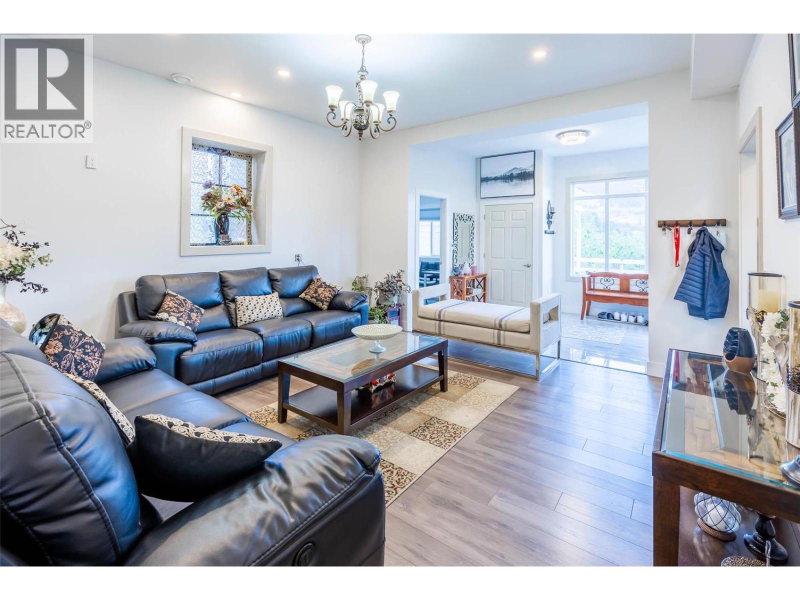 11938 Oceola Road, Lake Country, British Columbia  V4V 1H1 - Photo 10 - 10336857