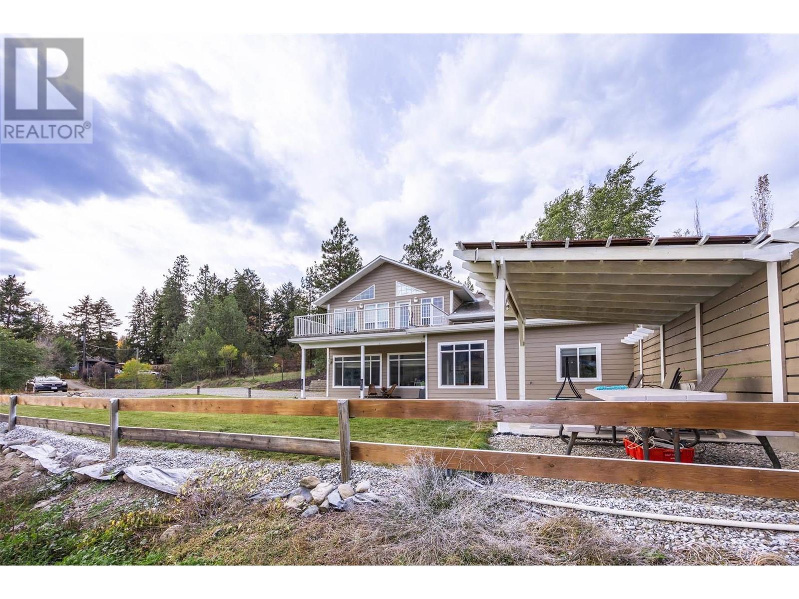 11938 Oceola Road, Lake Country, British Columbia  V4V 1H1 - Photo 8 - 10336857
