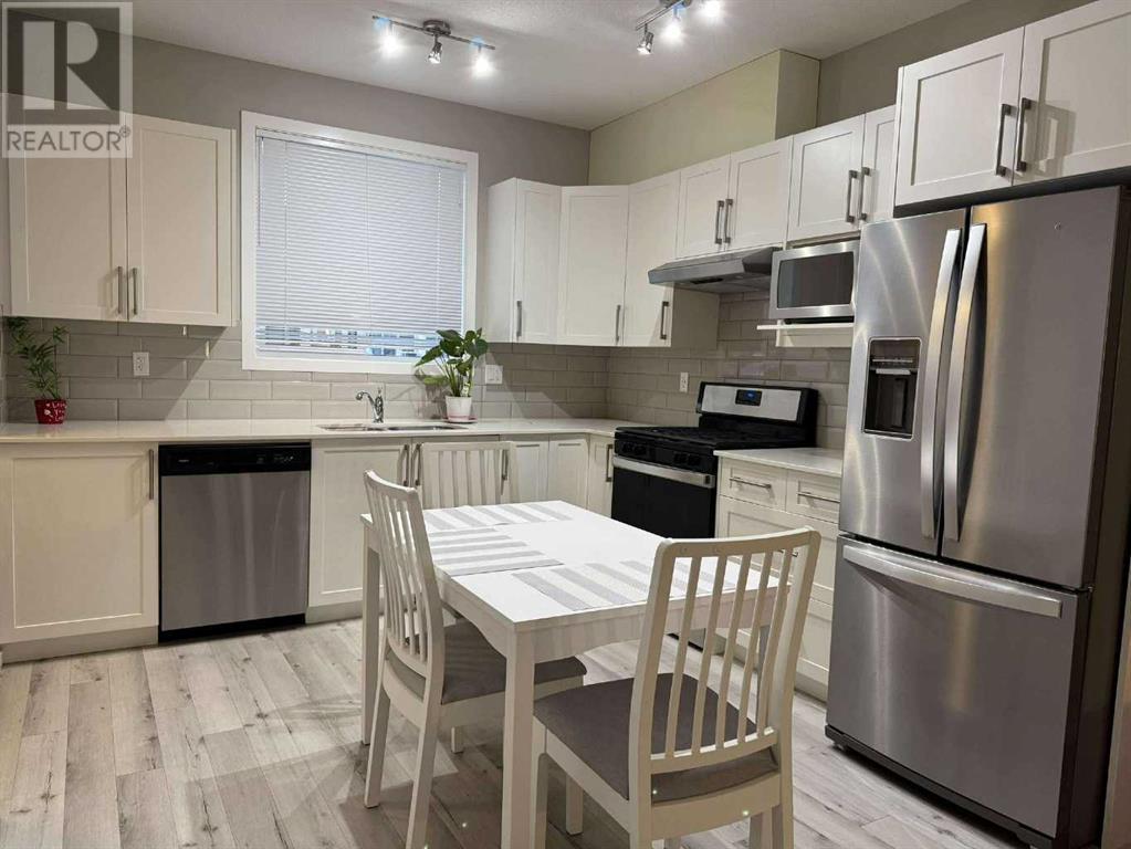 Property at 151 Redstone Drive NE image 3