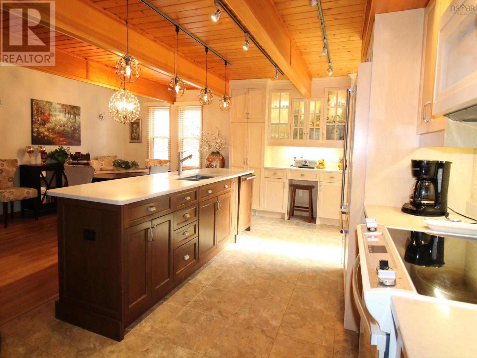 6 Mill Court, Bedford, Nova Scotia  B4A 3A9 - Photo 10 - 202501321