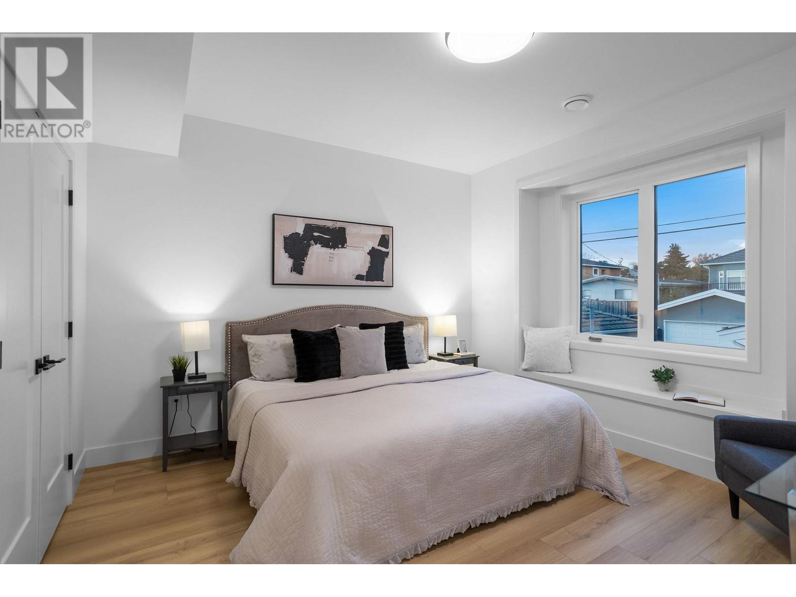 Listing Picture 19 of 26 : 2 65 E 58TH AVENUE, Vancouver / 溫哥華 - 魯藝地產 Yvonne Lu Group - MLS Medallion Club Member