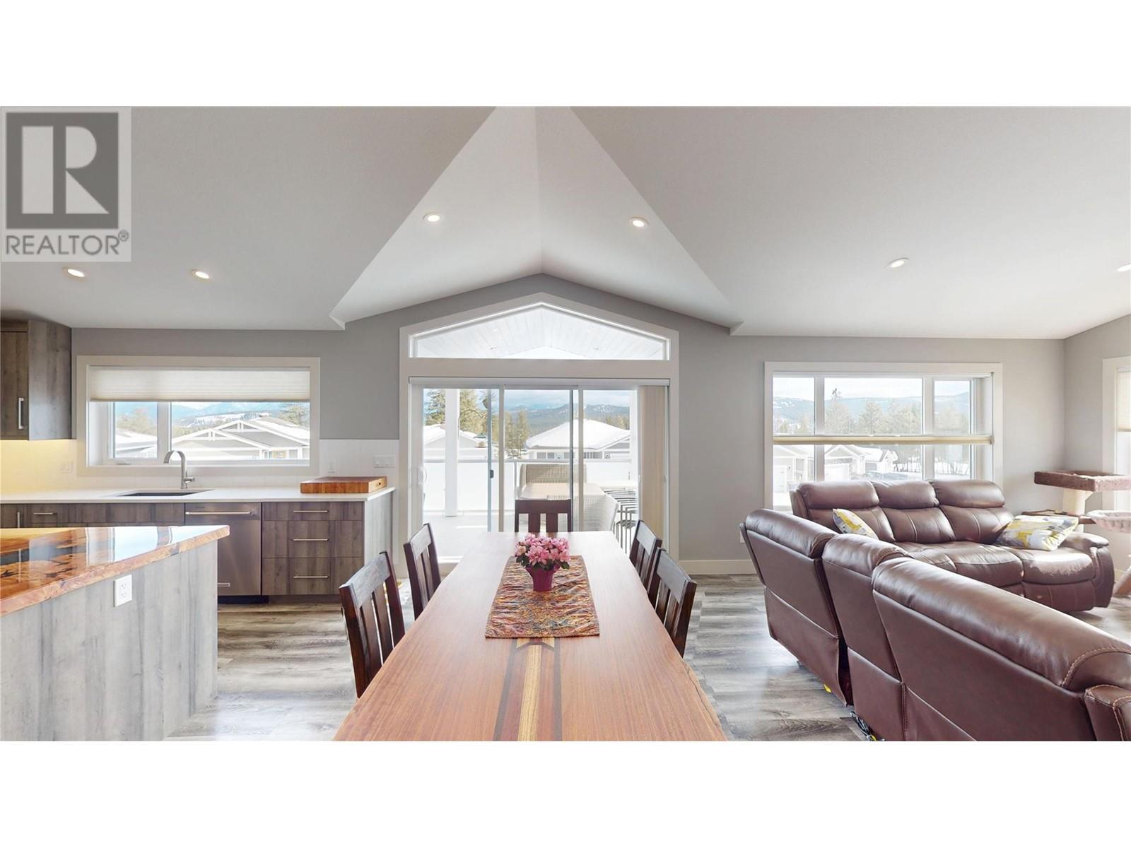 Property at 307 LEGACY LOOKOUT image 3