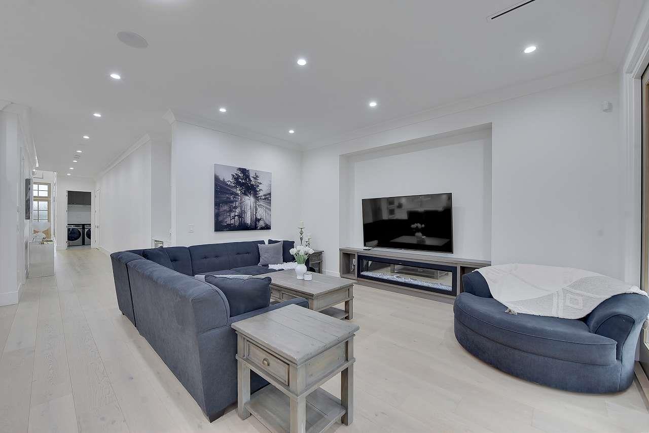 Property at 2071 156 STREET image 3