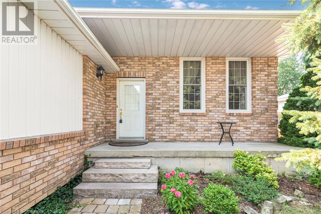 Property at 30 COUNTRY CLUB Road image 4