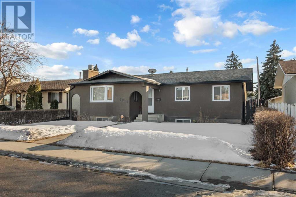 Property at 4919 Marcombe Road NE image 5