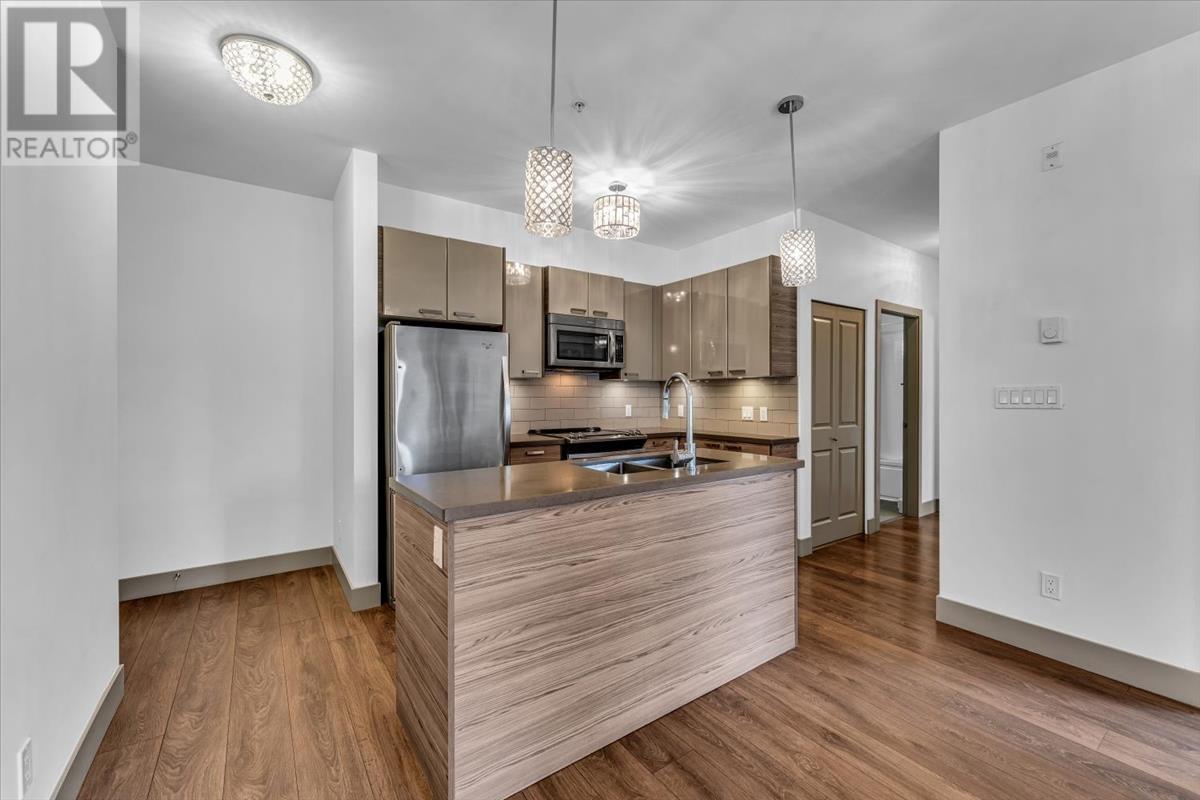 Listing Picture 10 of 29 : 103 6875 DUNBLANE AVENUE, Burnaby / 本拿比 - 魯藝地產 Yvonne Lu Group - MLS Medallion Club Member