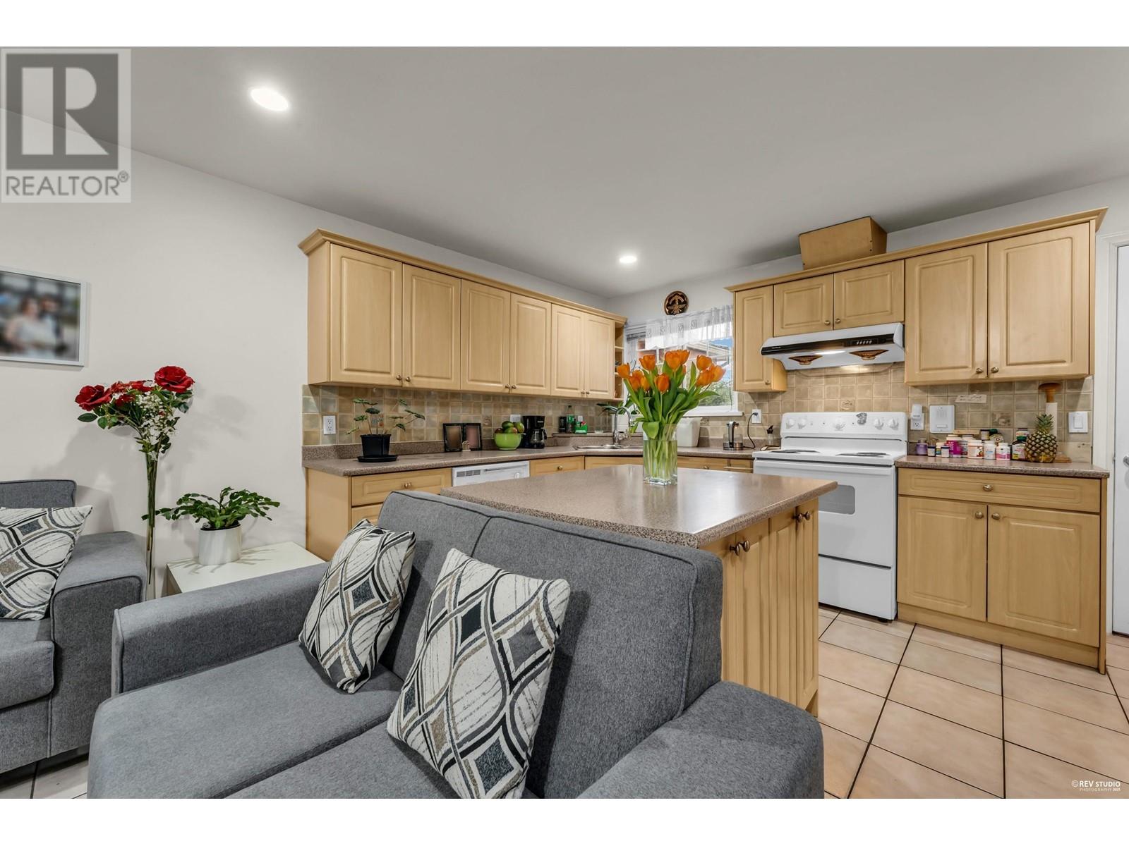 2820 Boundary Road, Burnaby, British Columbia  V5M 3Z8 - Photo 11 - R2972326