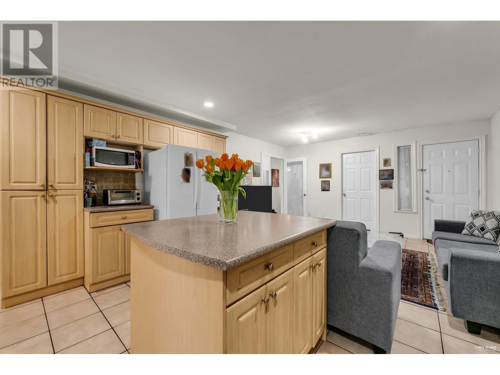 2820 Boundary Road, Burnaby, British Columbia  V5M 3Z8 - Photo 12 - R2972326