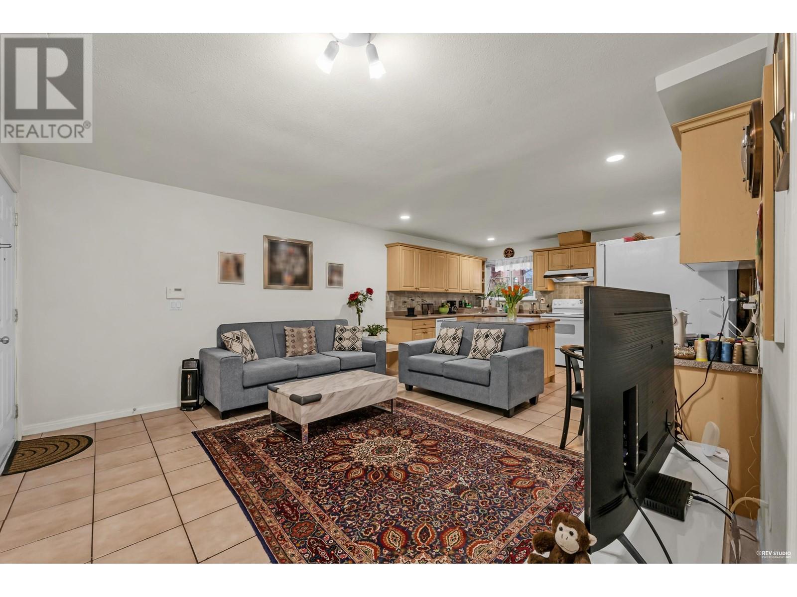 2820 Boundary Road, Burnaby, British Columbia  V5M 3Z8 - Photo 18 - R2972326