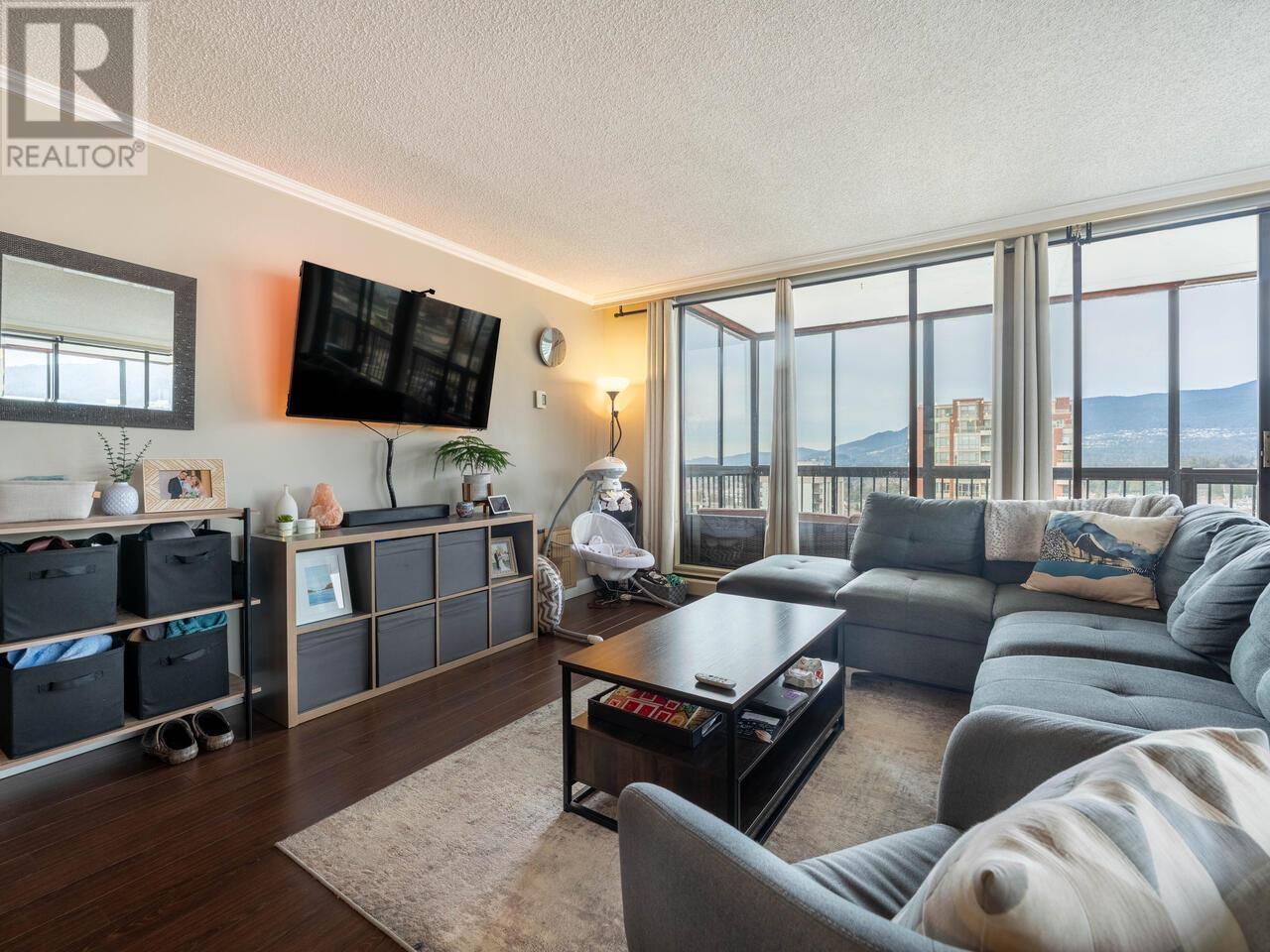 1402 114 W Keith Road, North Vancouver, British Columbia  V7M 3C9 - Photo 2 - R2972359