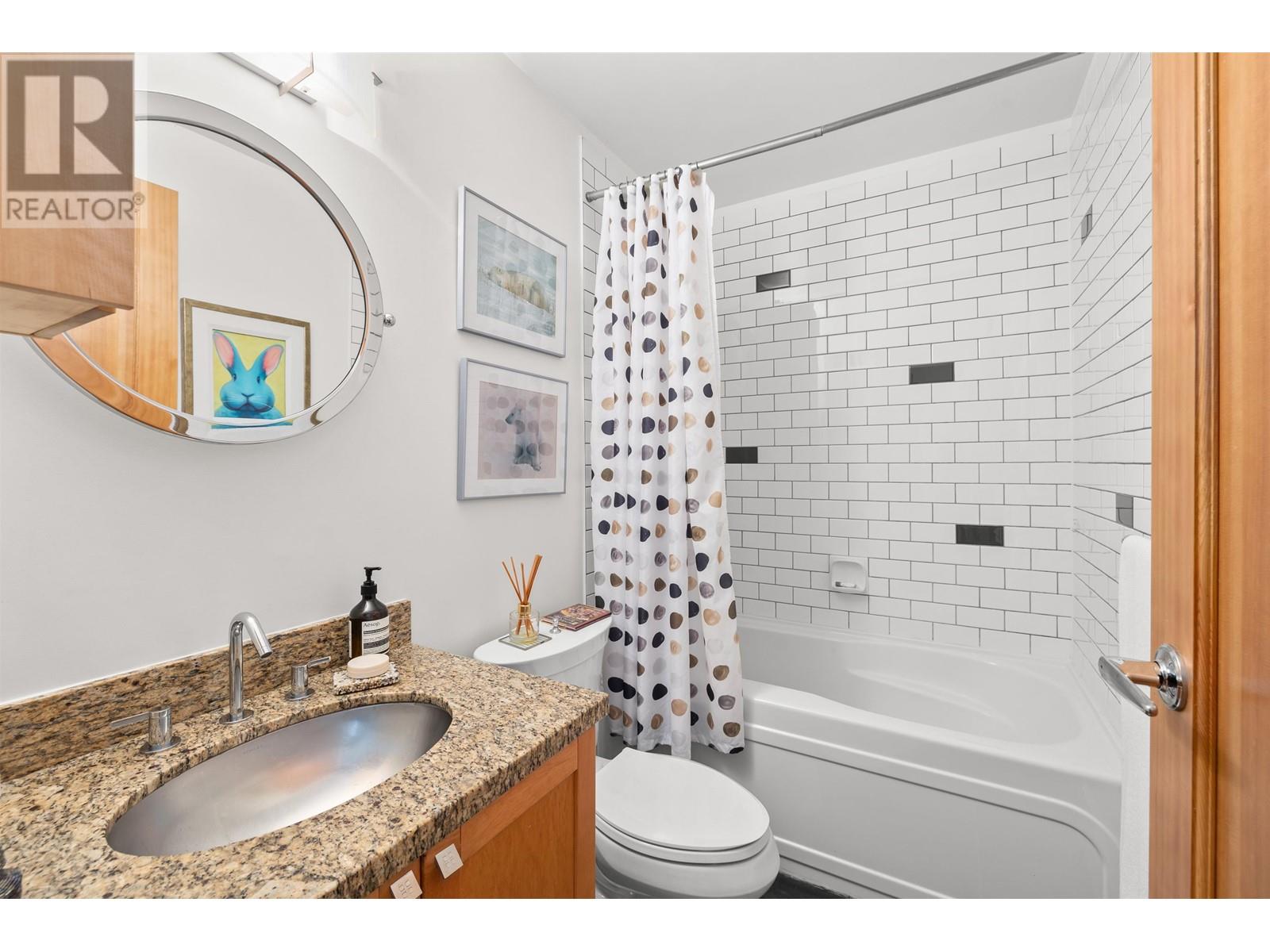 Listing Picture 28 of 40 : 201 2515 ONTARIO STREET, Vancouver / 溫哥華 - 魯藝地產 Yvonne Lu Group - MLS Medallion Club Member