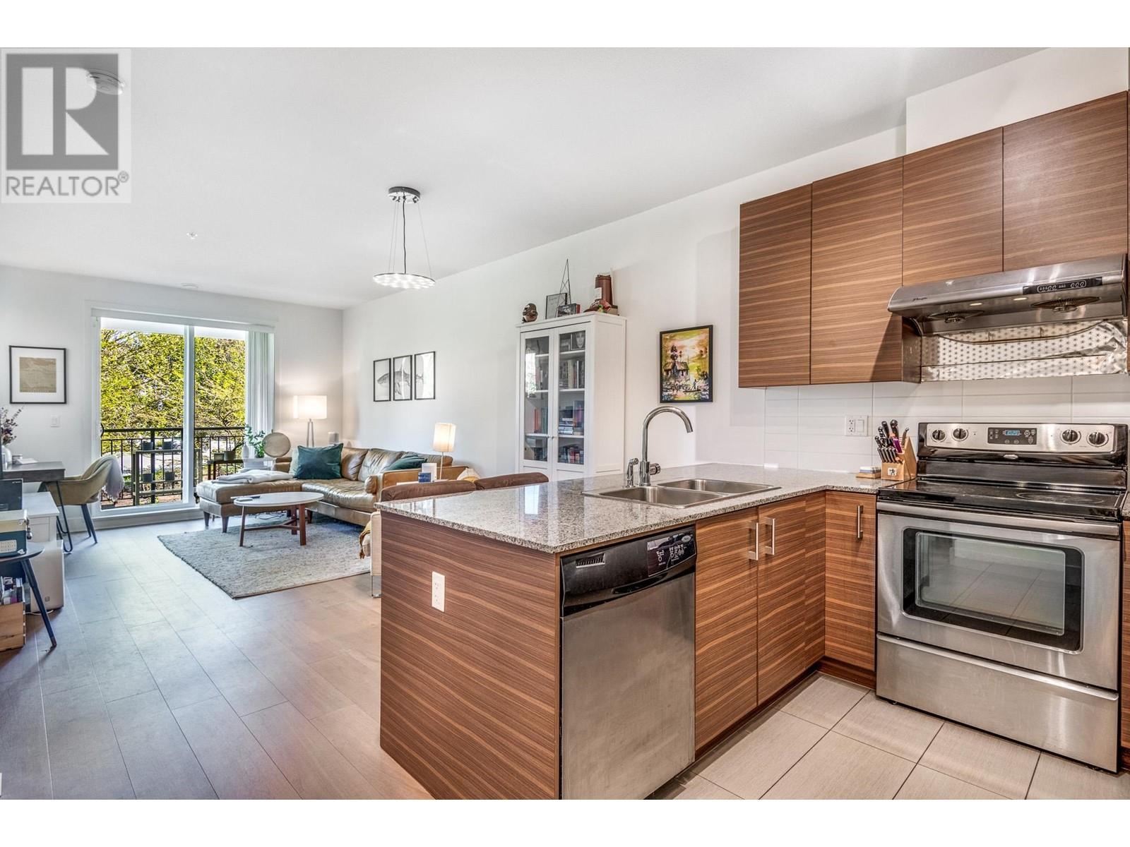 220 5788 SIDLEY STREET, Burnaby