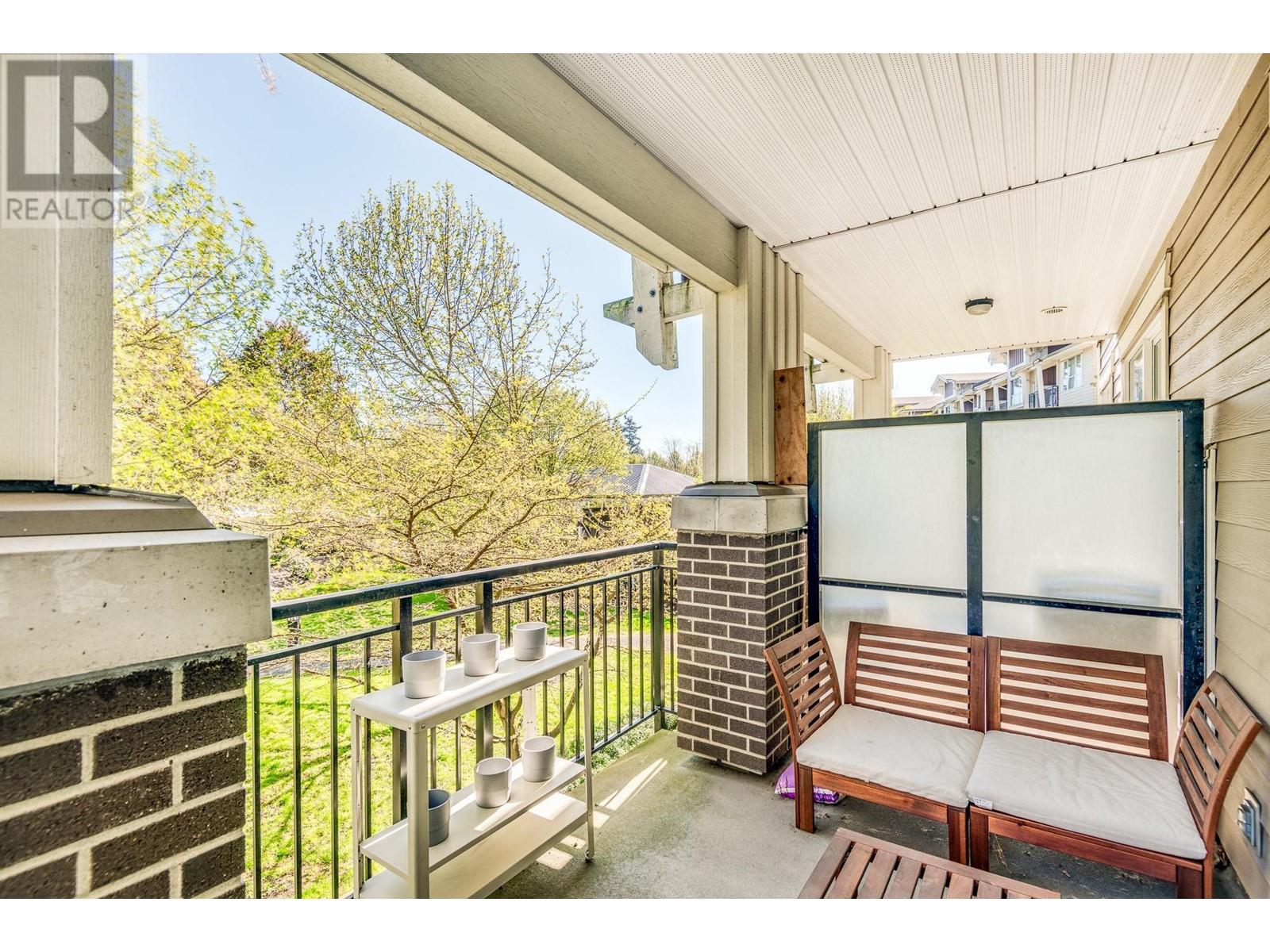 Listing Picture 10 of 34 : 220 5788 SIDLEY STREET, Burnaby / 本拿比 - 魯藝地產 Yvonne Lu Group - MLS Medallion Club Member