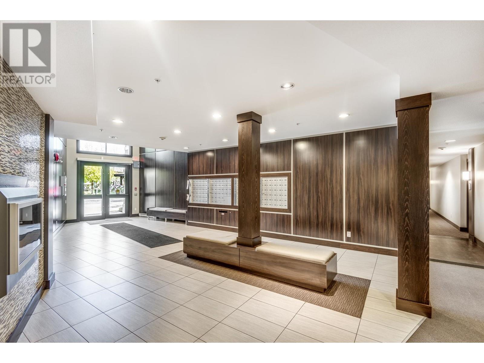 Listing Picture 17 of 34 : 220 5788 SIDLEY STREET, Burnaby / 本拿比 - 魯藝地產 Yvonne Lu Group - MLS Medallion Club Member