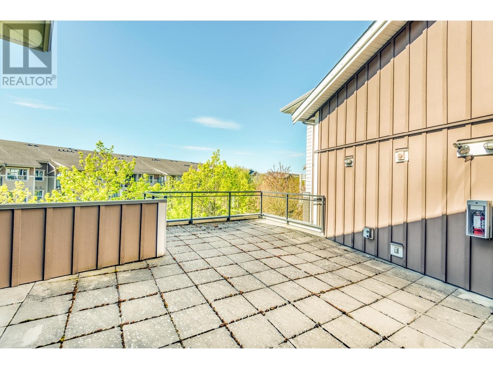 Listing Picture 20 of 34 : 220 5788 SIDLEY STREET, Burnaby / 本拿比 - 魯藝地產 Yvonne Lu Group - MLS Medallion Club Member