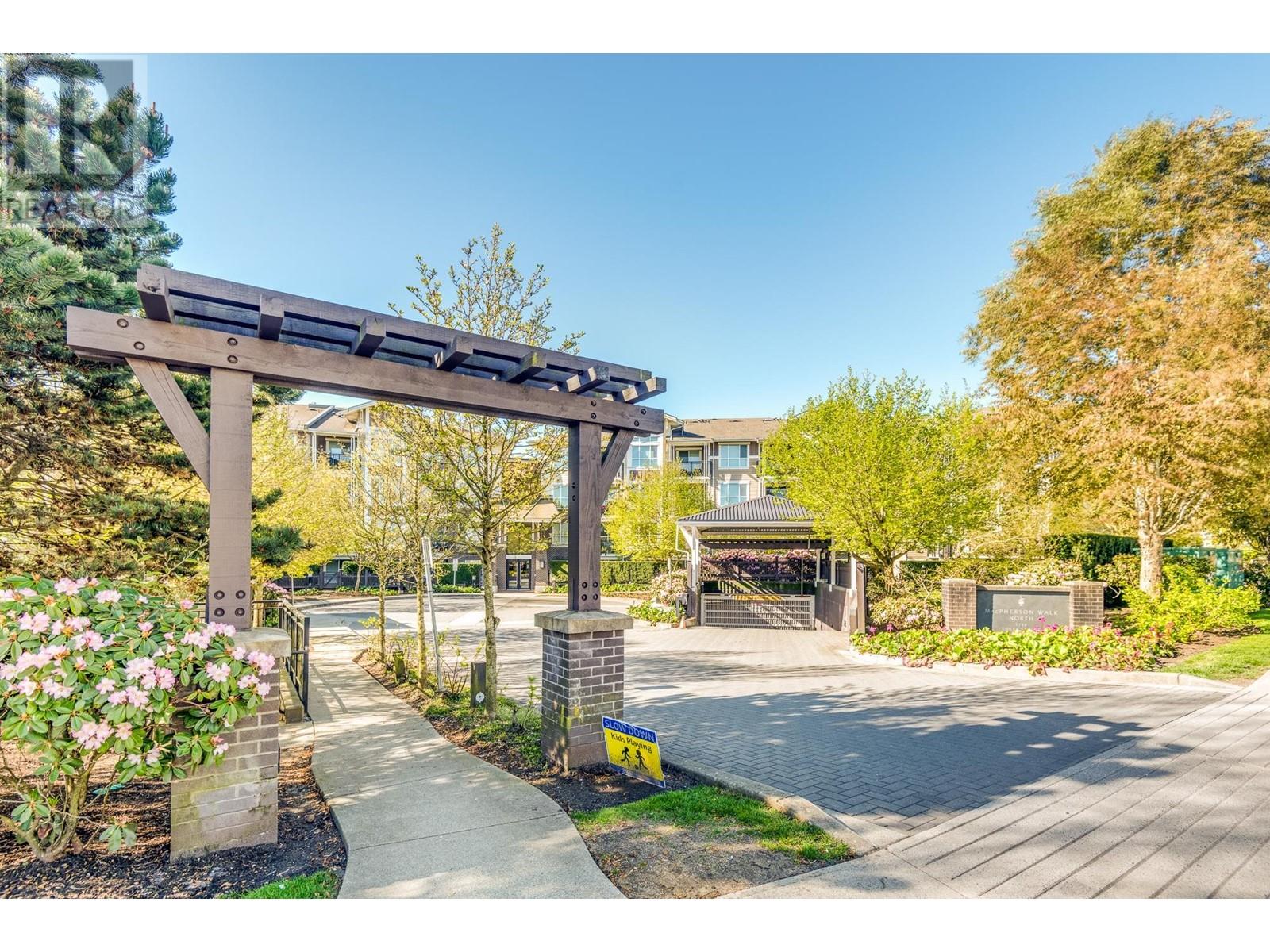 Listing Picture 24 of 34 : 220 5788 SIDLEY STREET, Burnaby / 本拿比 - 魯藝地產 Yvonne Lu Group - MLS Medallion Club Member