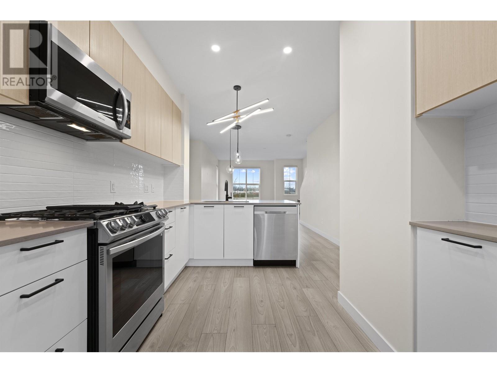 31 488 Furness Street, New Westminster, British Columbia  V3M 0M1 - Photo 9 - R2972406